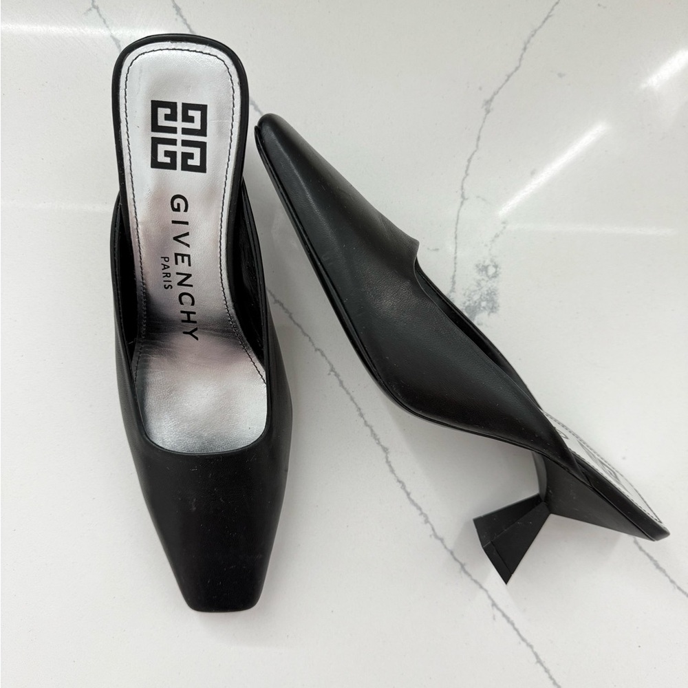 GIVENCHY LEATHER MULES